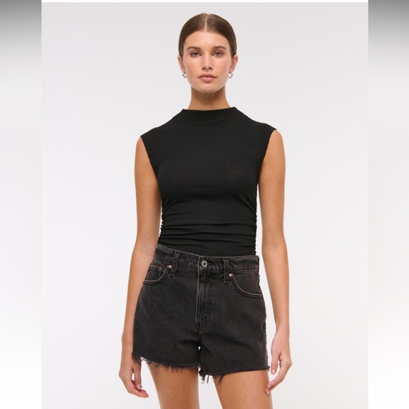 Abercrombie Women High Rise 90s Cutoff Denim Jean Short Washed Black Size 25 - Picture 6 of 16